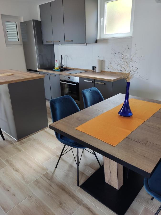 Apartment Varga Sveti Juraj Bagian luar foto